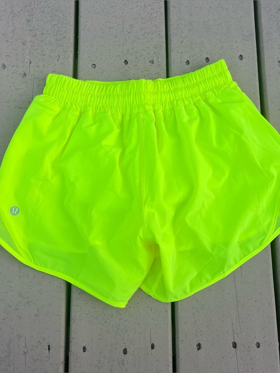 lululemon athletica Pants - Lululemon hotty hot shorts women’s size 4 neon yellow